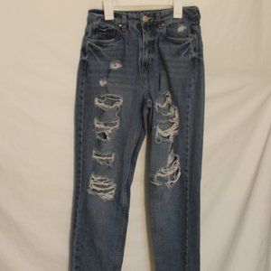 REFUGE DENIM MEDIUM BLUE SIZE 3 JEANS DESTROYED MOM CLASSIC HIGH RISE JEANS